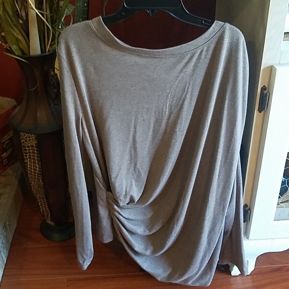 Ladies long sleeve blouse